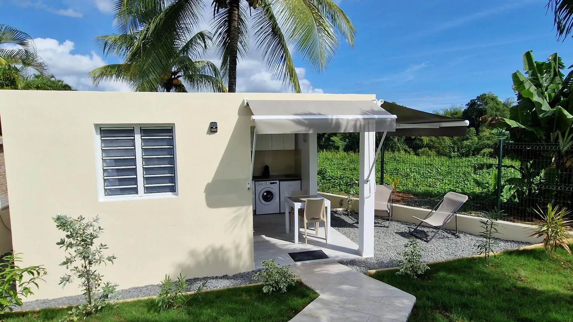 Bungalow Piscine Zen & Green - Confort Baie-Mahault